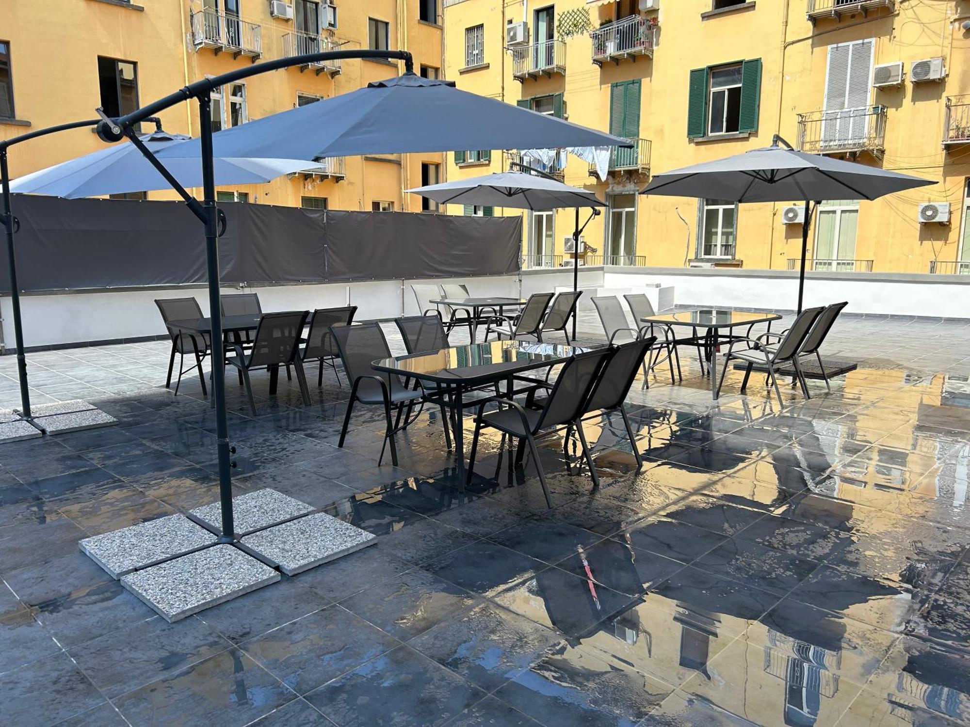 Enjoy Rooms Napoli Esterno foto