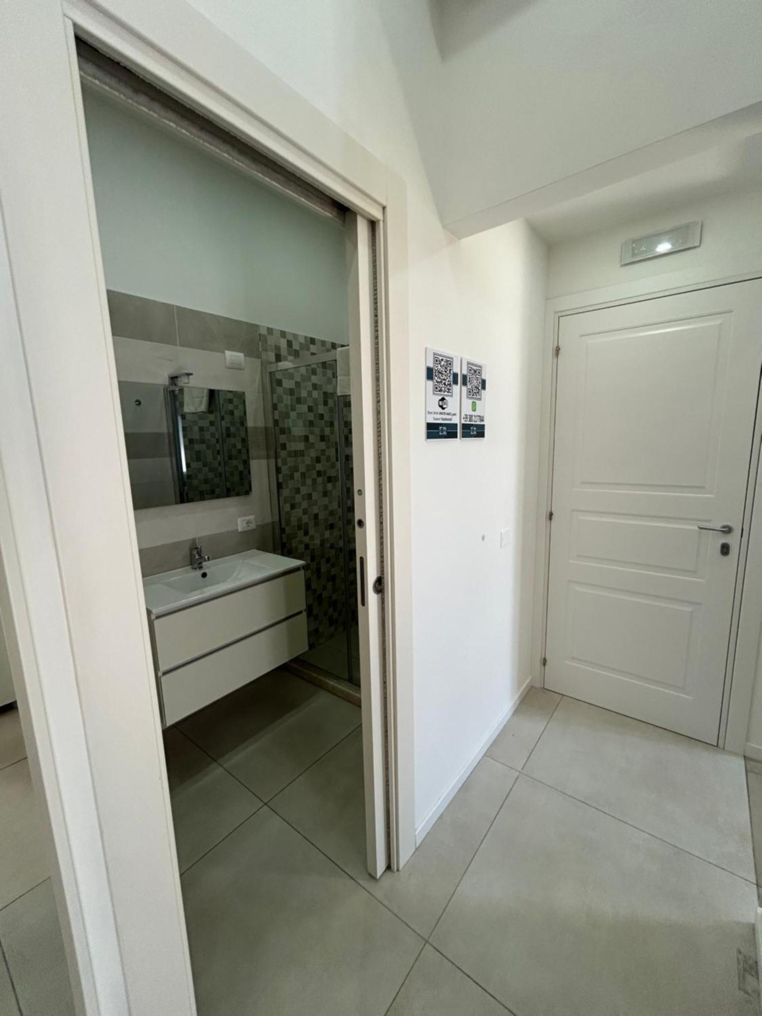 Enjoy Rooms Napoli Esterno foto