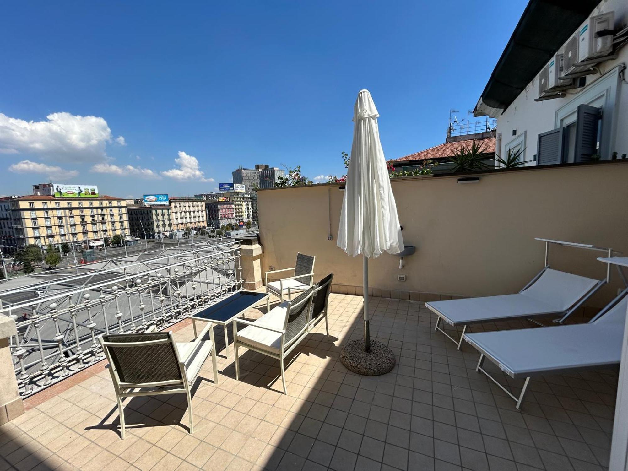 Enjoy Rooms Napoli Esterno foto